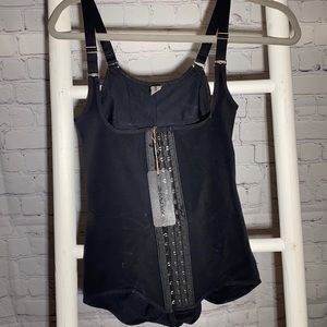 Women’s waist trainer